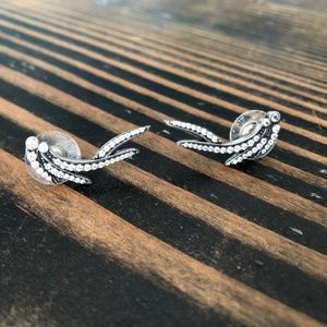 Kendra Scott Wing Crawler Earrings - Daphne